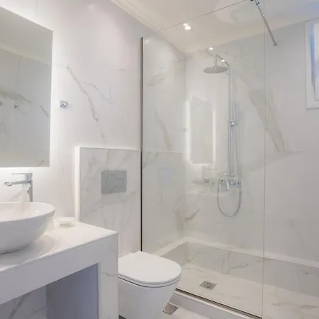 Akti Apartmán *