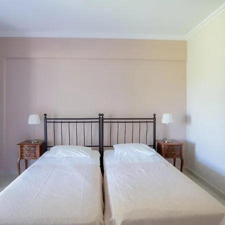 Akti Apartment *